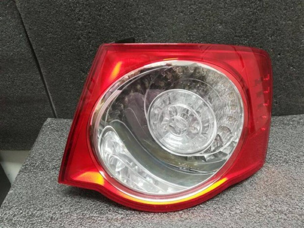 VW Jetta III h�ts�l�mpa jobb (4) k�ls� 2005 -> 2010 Ledes