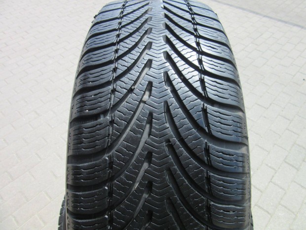 VW Jetta, aclfelni 205/55 R16 BF Goodrich tli gumival elad