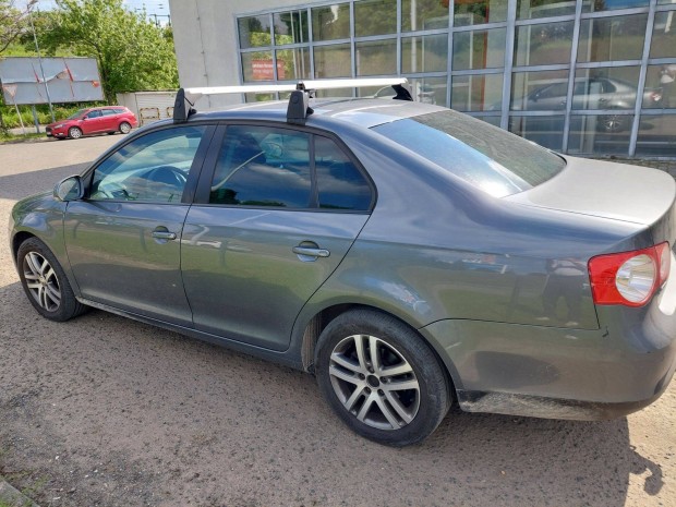 VW Jetta jó motorikus állapotban eladó