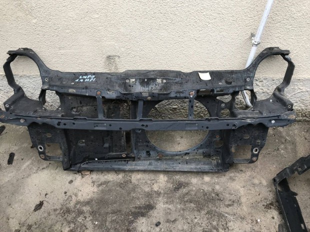 VW Lupo 1,0 MPI / homlokfal