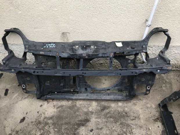 VW Lupo 1,0 MPI - homlokfal