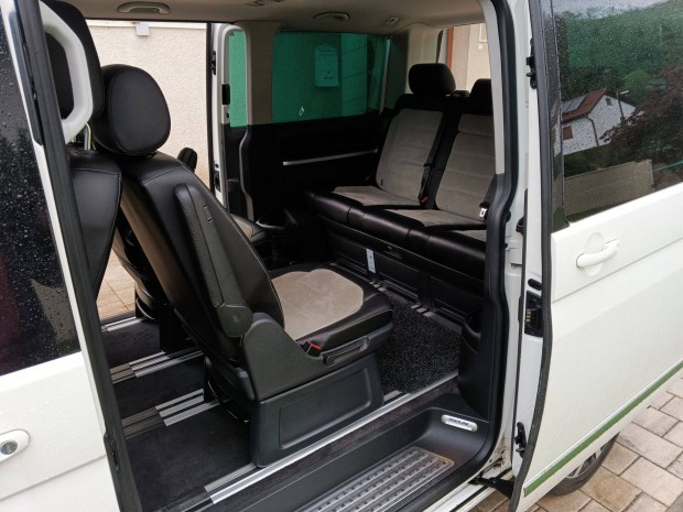 VW Multivan 2.0 Higliht 4 Matic