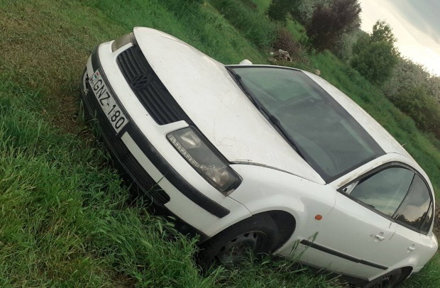 VW Passat 1.6