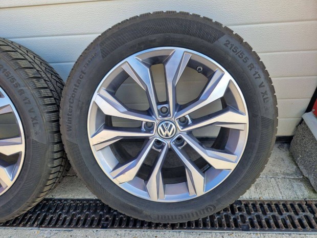 VW Passat 8 Alufelni garnitúra + téli gumi eladó