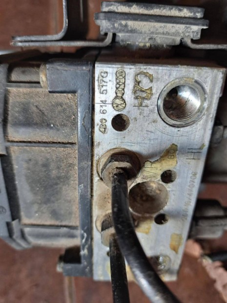 VW Passat ABS kocka 4B0614517G