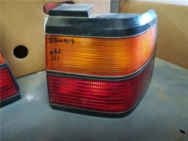 VW Passat B3 h�ts�l�mpa jobb (4) k�ls� 1988 -> 1993