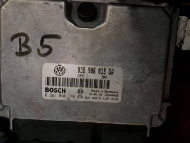 VW Passat B5 1.9 TDI motorvezrl 038 906 018 GA