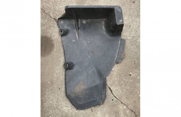 VW Passat B5_ fenklemez 3B0 825 218 A
