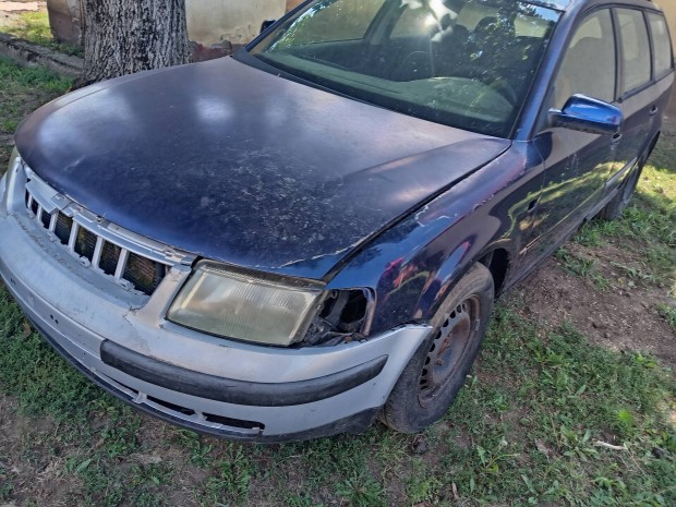 VW Passat B5 első sárvédő