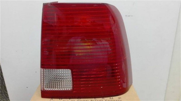 VW Passat B5 h�ts�l�mpa jobb (4) 1996 -> 2000