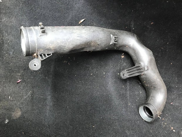 VW Passat B6 2,0 PD BKP _ coolercső 1K0 129 654 K
