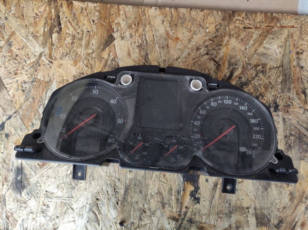 VW Passat B6 2.0 PD TDI kilomterra racsoport