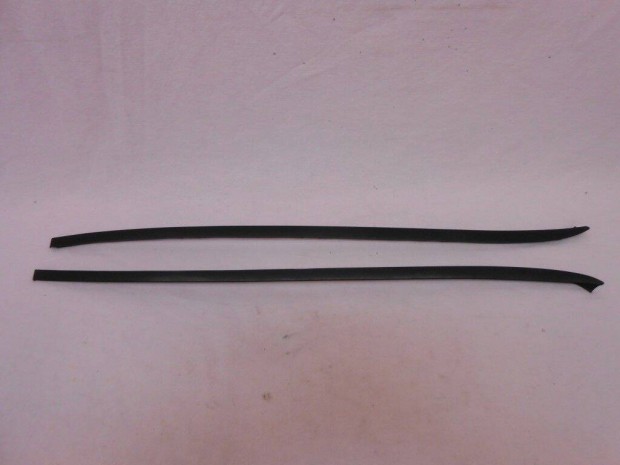 VW Passat B6,B7,3C 2005-2014 Légterelő első szélvédőnél-Jobb 3C0854328