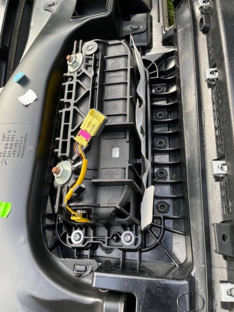 VW Passat B6 Bontott Alkatrész / Légzsák / Utastér / Csomagtér