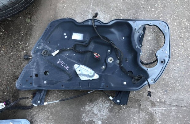 VW Passat B6 _ els ablakemel szerkezet / jobb