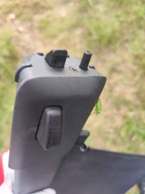 VW Passat B6 csomagt�r rol� 