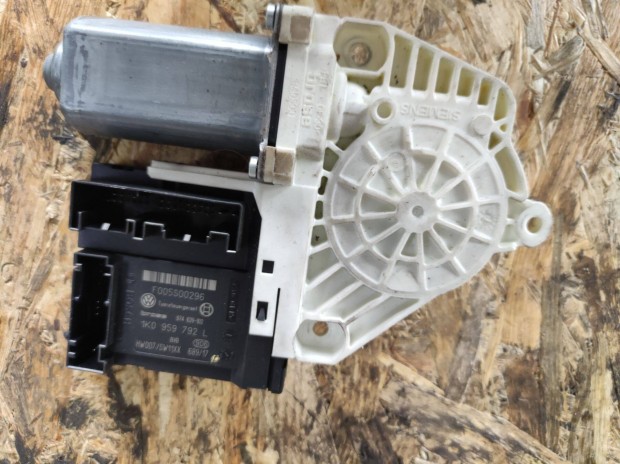 VW Passat B6 jobb első ablakemelő motor