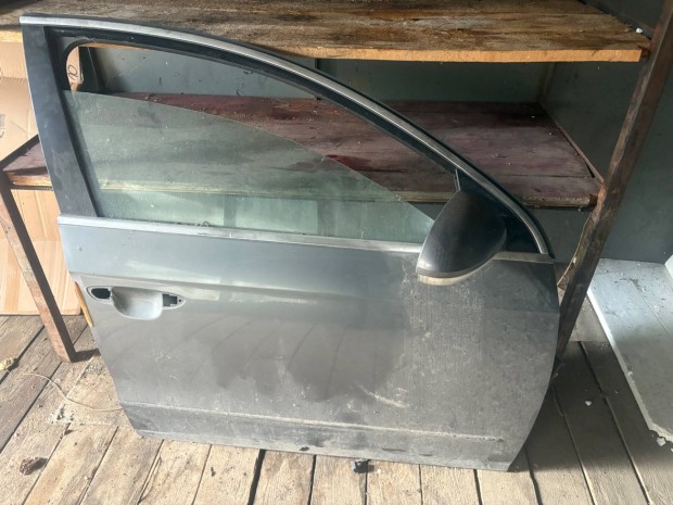 VW Passat B6 jobb els ajto nem rozsds