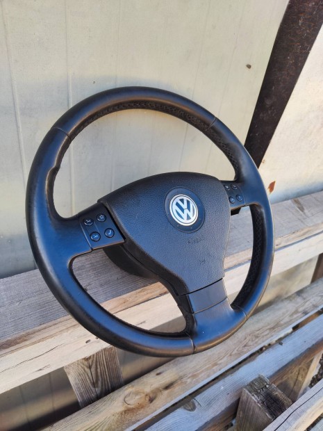 VW Passat B6 kormány jó állapotú