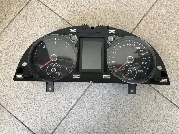 VW Passat B7 2,0 CR KM óra 3AA 920 970 E