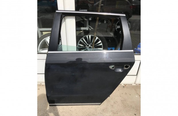VW Passat B7 Variant_ bal hts ajt (javtott)