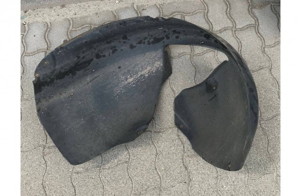 VW Passat B7 / jobb első dobbetét 3AA 805 978