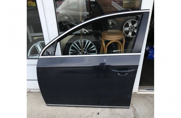 VW Passat B7_ bal els ajt ( javtott)