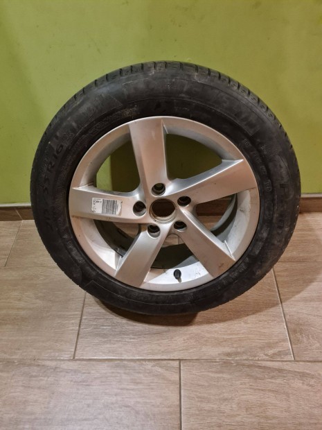 VW Passat B7 gyári alufelni gumival