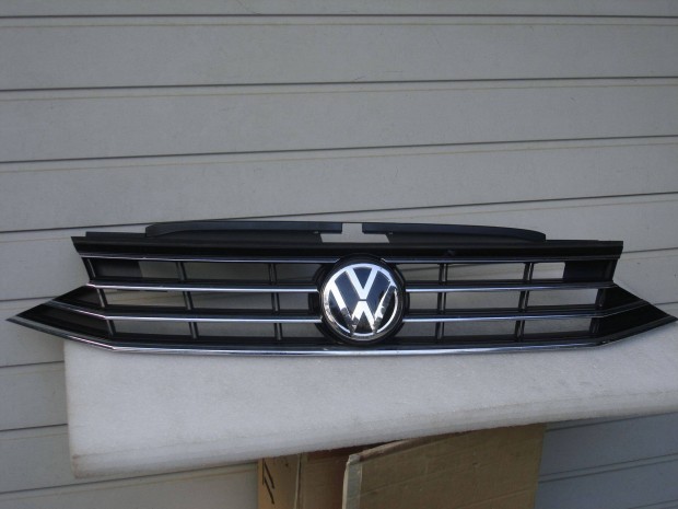 VW Passat B8 Facelift Díszrács 3G0853601D
