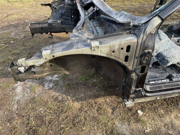 VW Passat B8 karosszéria, váz nyúlvány, negyed, küszöb -2018