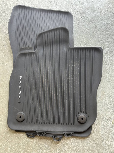 VW Passat B9 �j gumisz�nyeg
