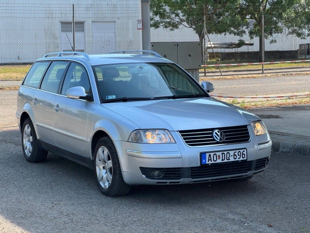 VW Passat B 5.5 1.9 PD AVB , végig vezetett szervizkönyv, 2. tulajdono