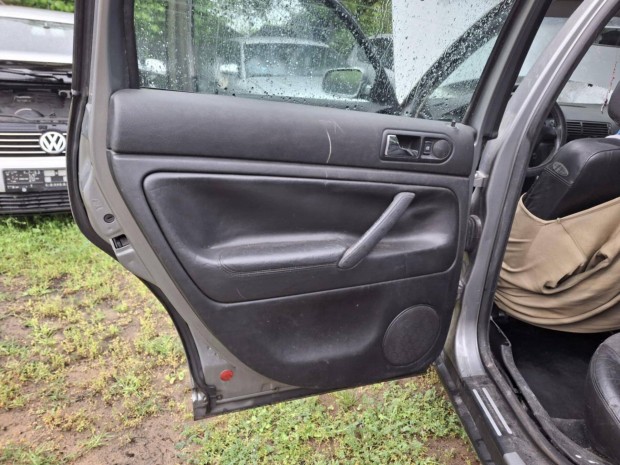 VW Passat B 5.5 ajtókárpit, bőr