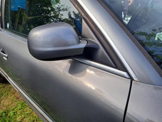 VW Passat B 5.5 jobb visszapillantó LD7W