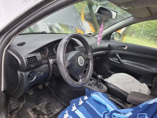 VW Passat B 5.5 műszerfal héj