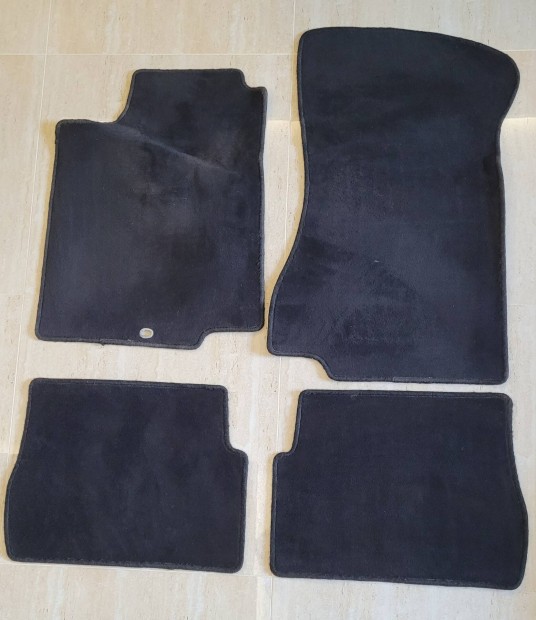 VW Passat b5/b5.5 / Skoda Octavia mk1 fekete szvet sznyeg szett