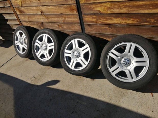 VW Passat b5 gyri Speedline 7x16 et45