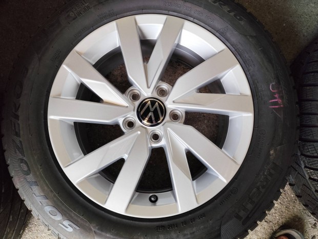 VW Passat b8 Skoda Superb gyri alufelni 5x112 16"