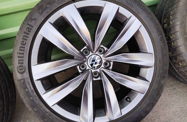 VW Passat b8 Skoda Superb gyári alufelni 5x112 18"