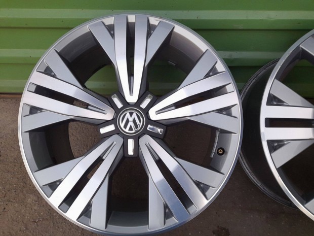 VW Passat b8 arteon gyri alufelni 5x112 18"