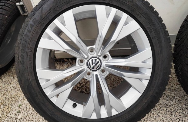 VW Passat b8 gyri alufelni 5x112 17"
