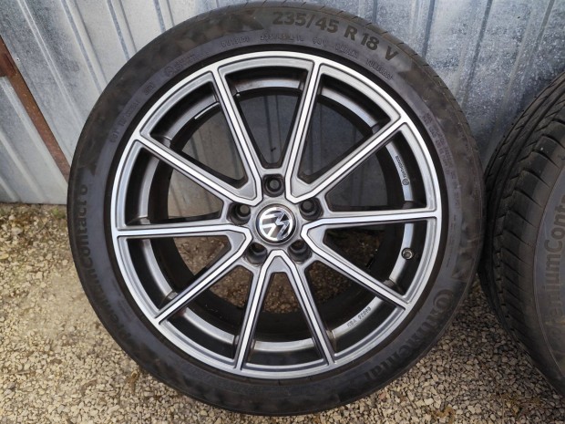VW Passat b8 gyári alufelni 5x112 18"