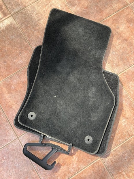 VW Passat b8 sz�vetsz�nyeg