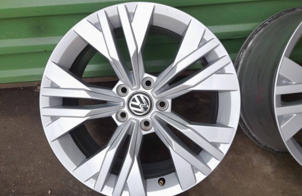 VW Passat b8 tiguan sharan 7n gyri alufelni 5x112 17"