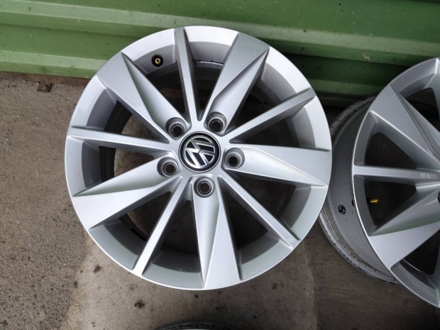 VW Passat caddy t4 golf 5 6 7 gyri alufelni 5x112 15"