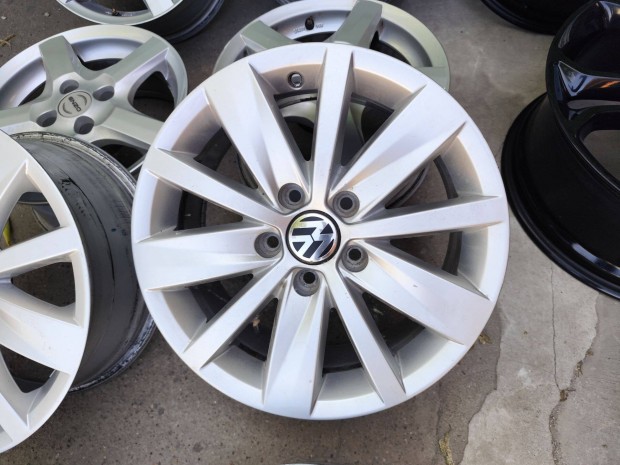 VW Passat touran caddy golf gyári alufelni 5x112 16"