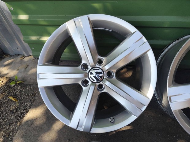 VW Passat touran caddy golf gyári alufelni 5x112 17"