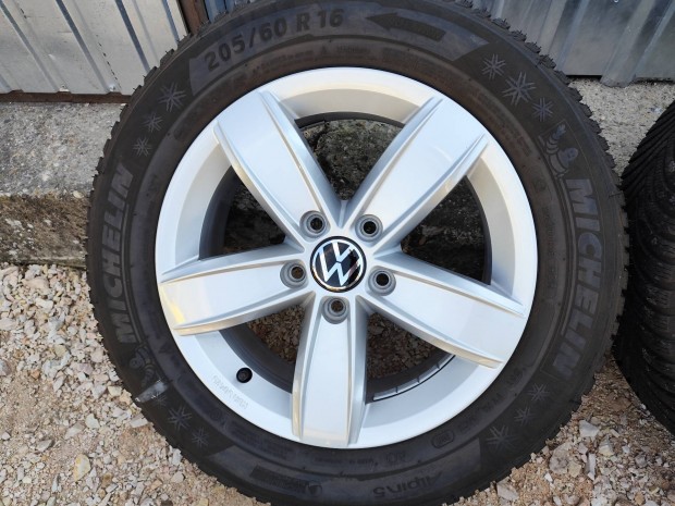 VW Passat touran caddy golf t-roc sharan gyri alufelni 5x112 16"