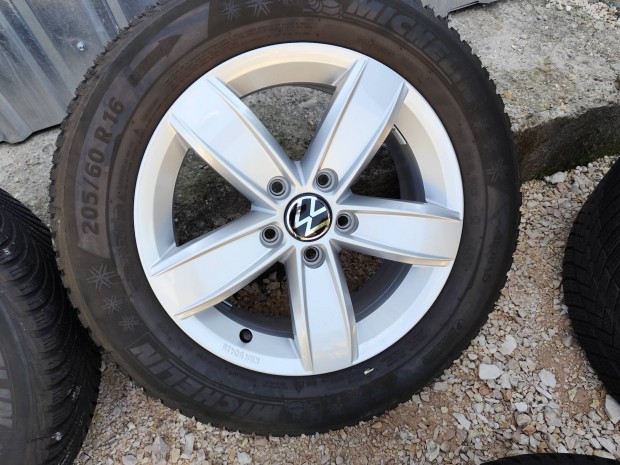 VW Passat touran caddy t-roc gyri alufelni 5x112 16"