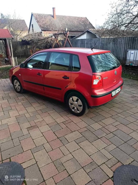 VW Polo 1.2 mag�nszem�lyt�l
